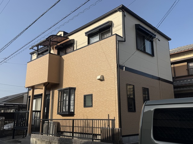 戸建ての外壁メンテナンス費用相場は？補修時期や安く抑えるコツを解説