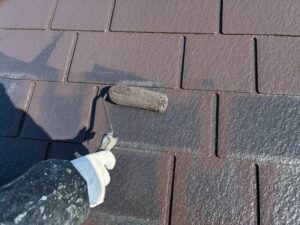 スレート屋根の塗装費用の相場は？意味ないと言われる理由と費用内訳を解説