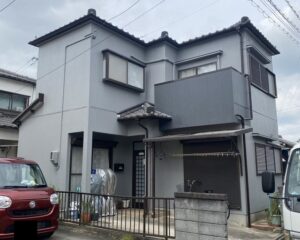 外壁塗装を20年してないと危険？起こりうるリスクと工事費用を解説