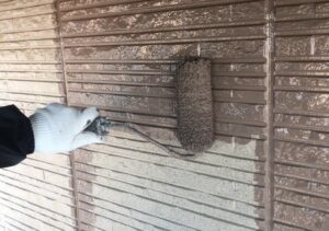 深緑・緑の屋根に合う外壁の色は？色選びのコツや注意点を解説