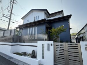 30坪住宅における屋根・外壁塗装の価格は？費用を抑えるコツも紹介