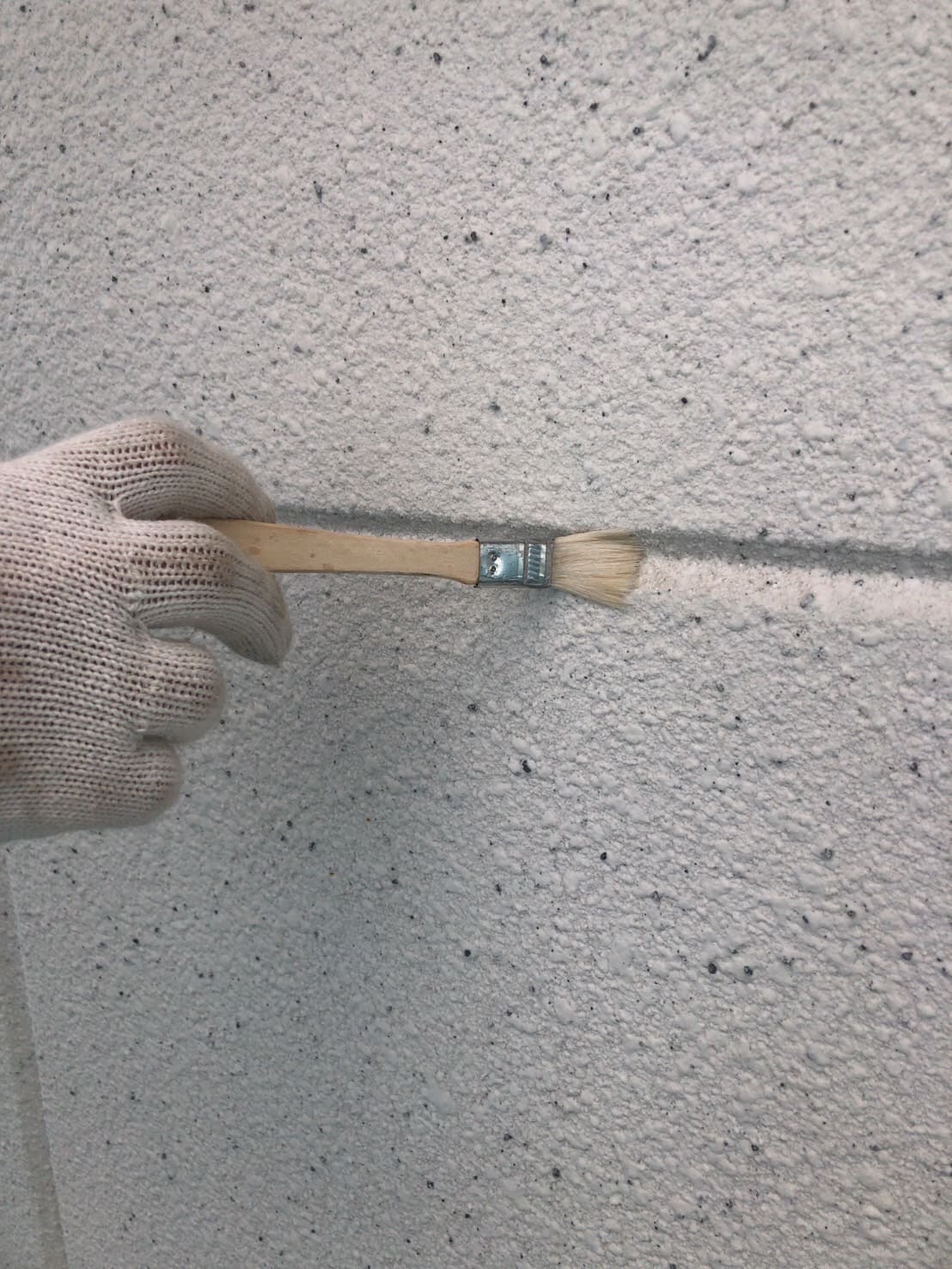 カーキグリーンでクールな外壁塗装！無機塗料でバッチリ安心！パワコンもついでに交換しました。　【三重県松阪市】